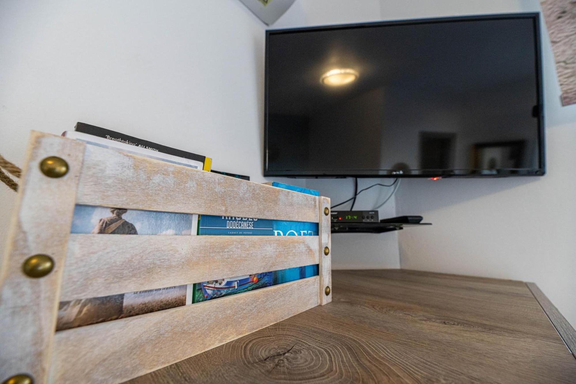 Aperanto Galazio Apartment Архангелос Екстериор снимка