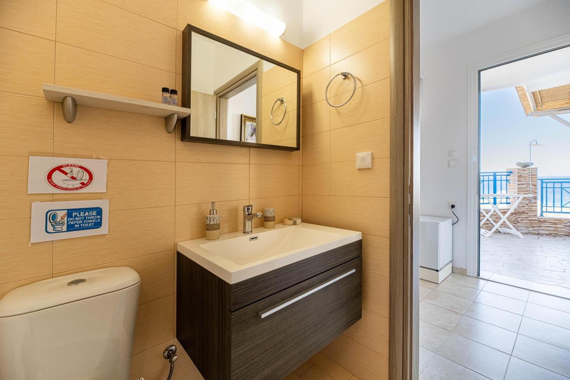 Aperanto Galazio Apartment Архангелос Екстериор снимка