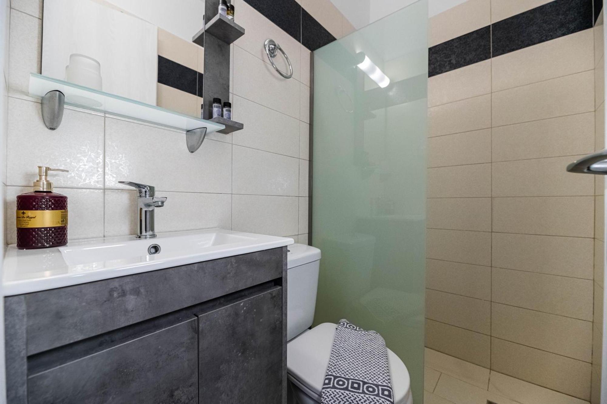 Aperanto Galazio Apartment Архангелос Екстериор снимка