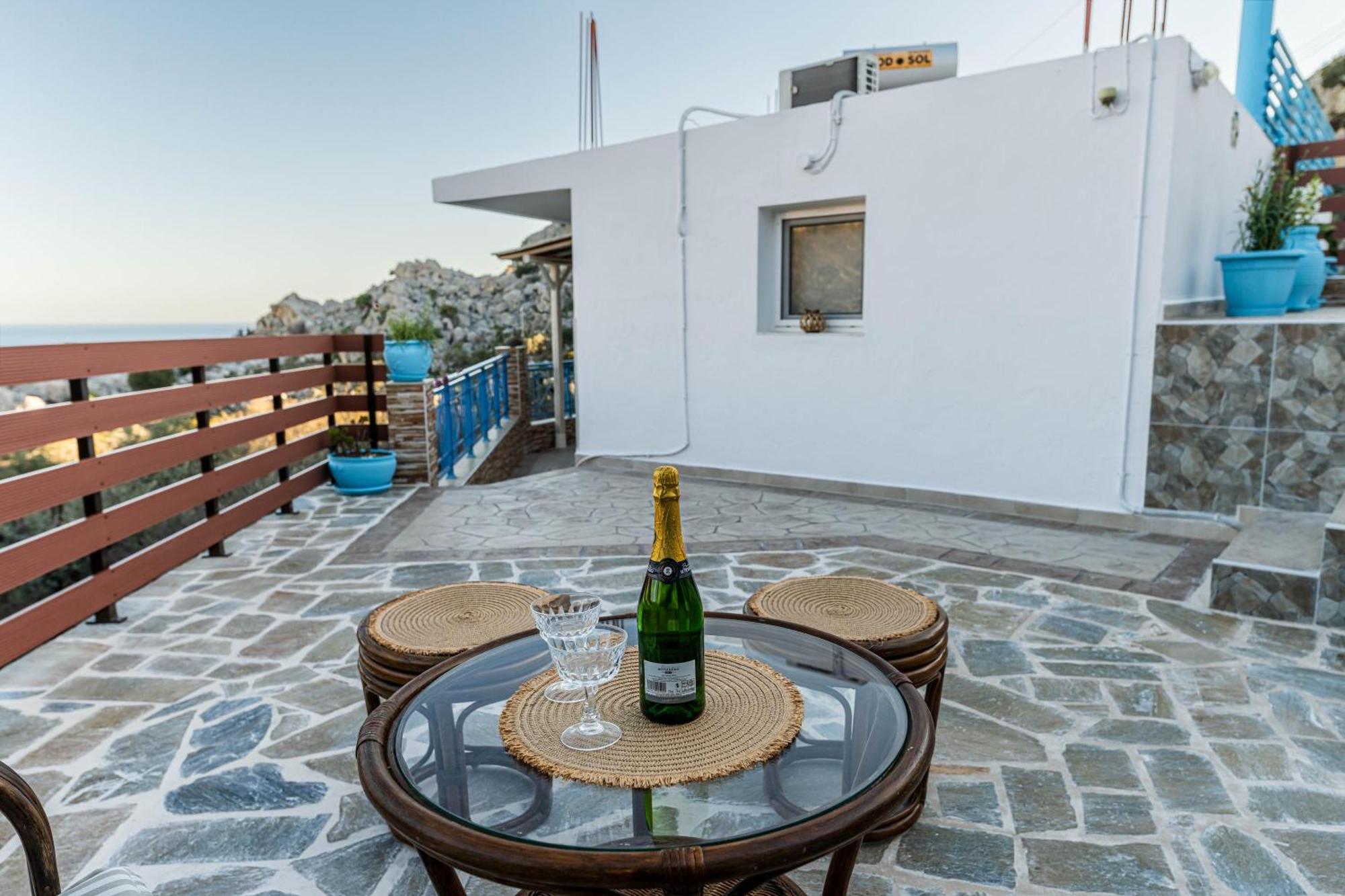 Aperanto Galazio Apartment Архангелос Екстериор снимка