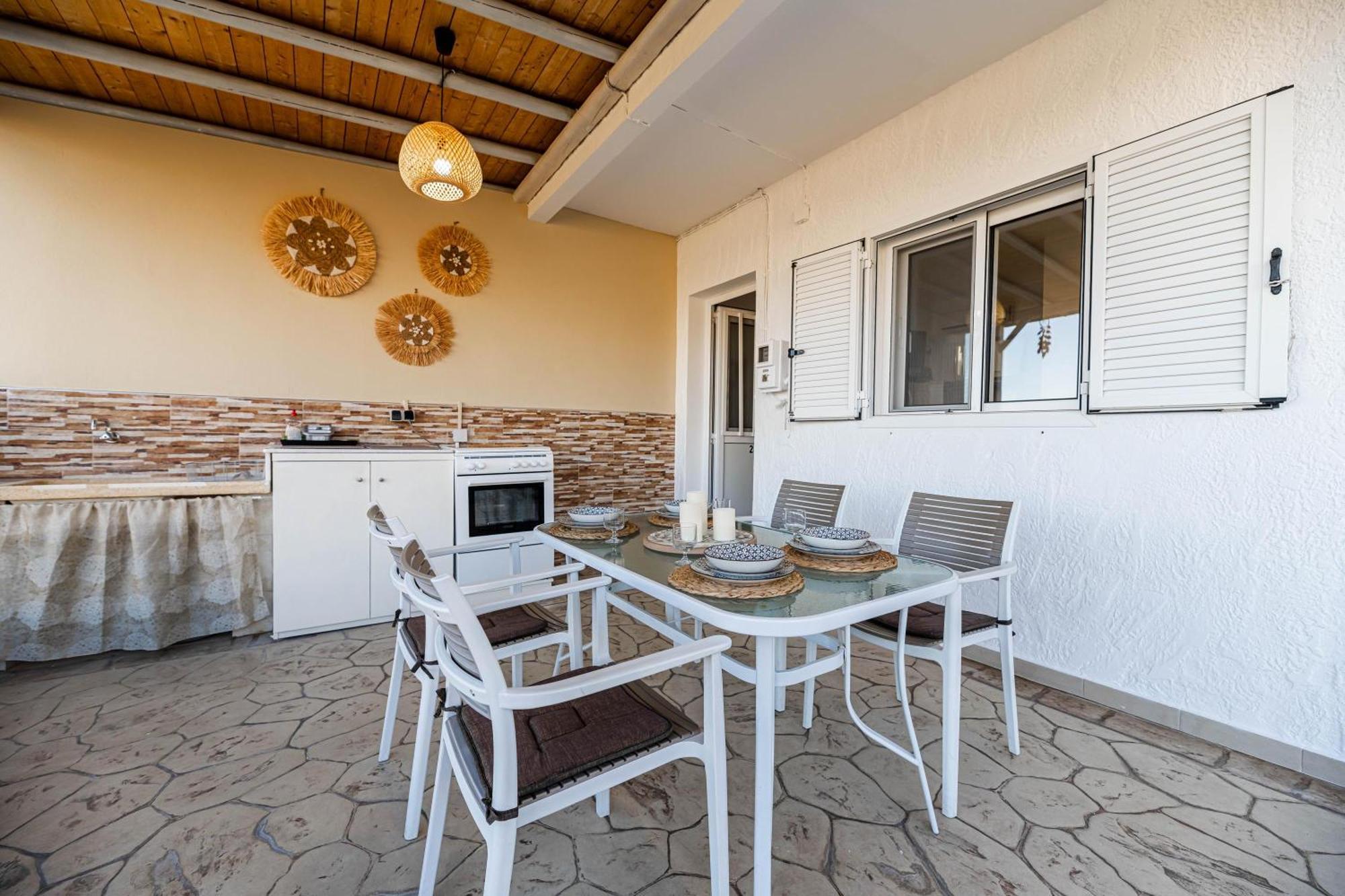 Aperanto Galazio Apartment Архангелос Екстериор снимка
