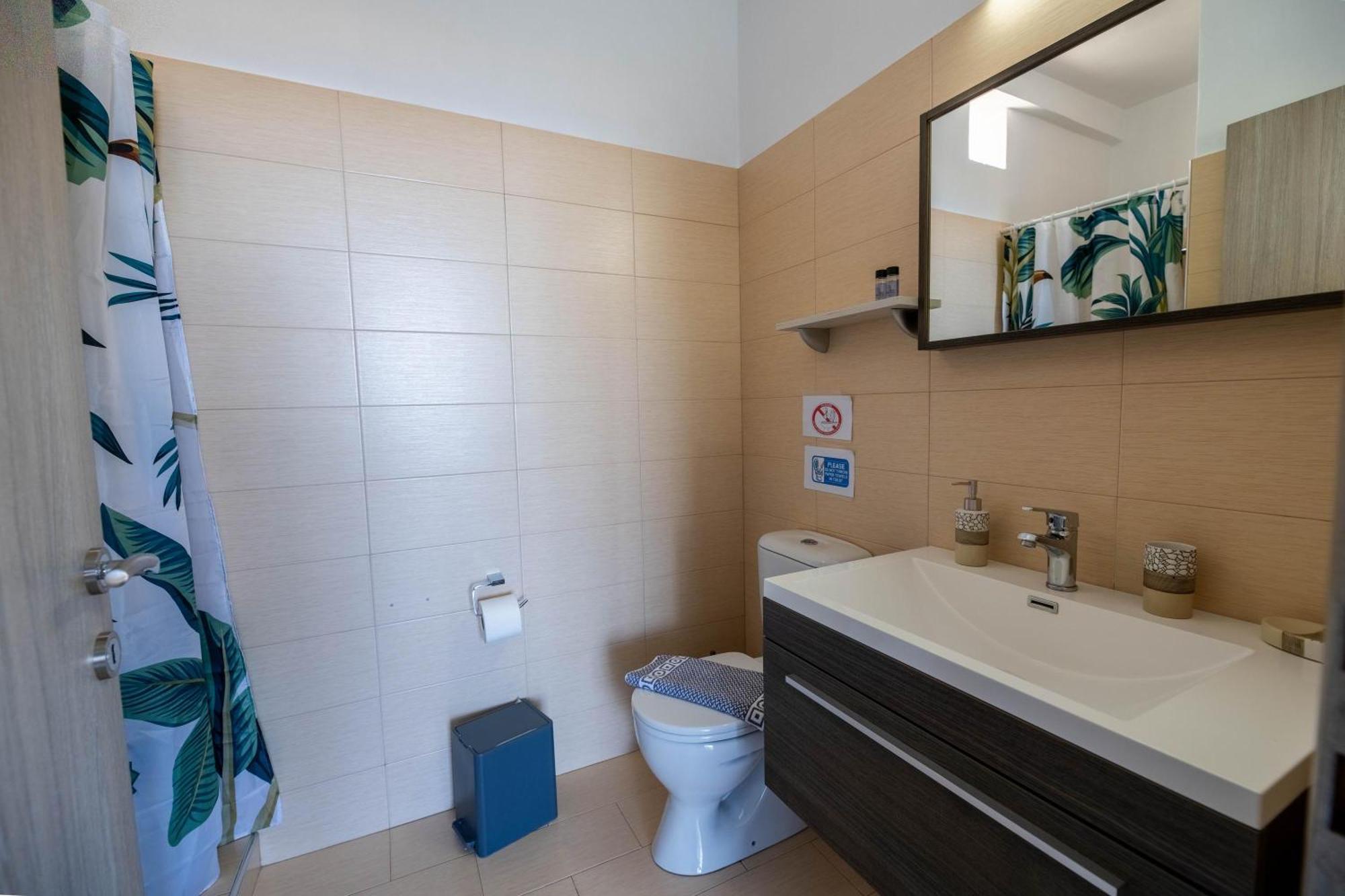 Aperanto Galazio Apartment Архангелос Екстериор снимка
